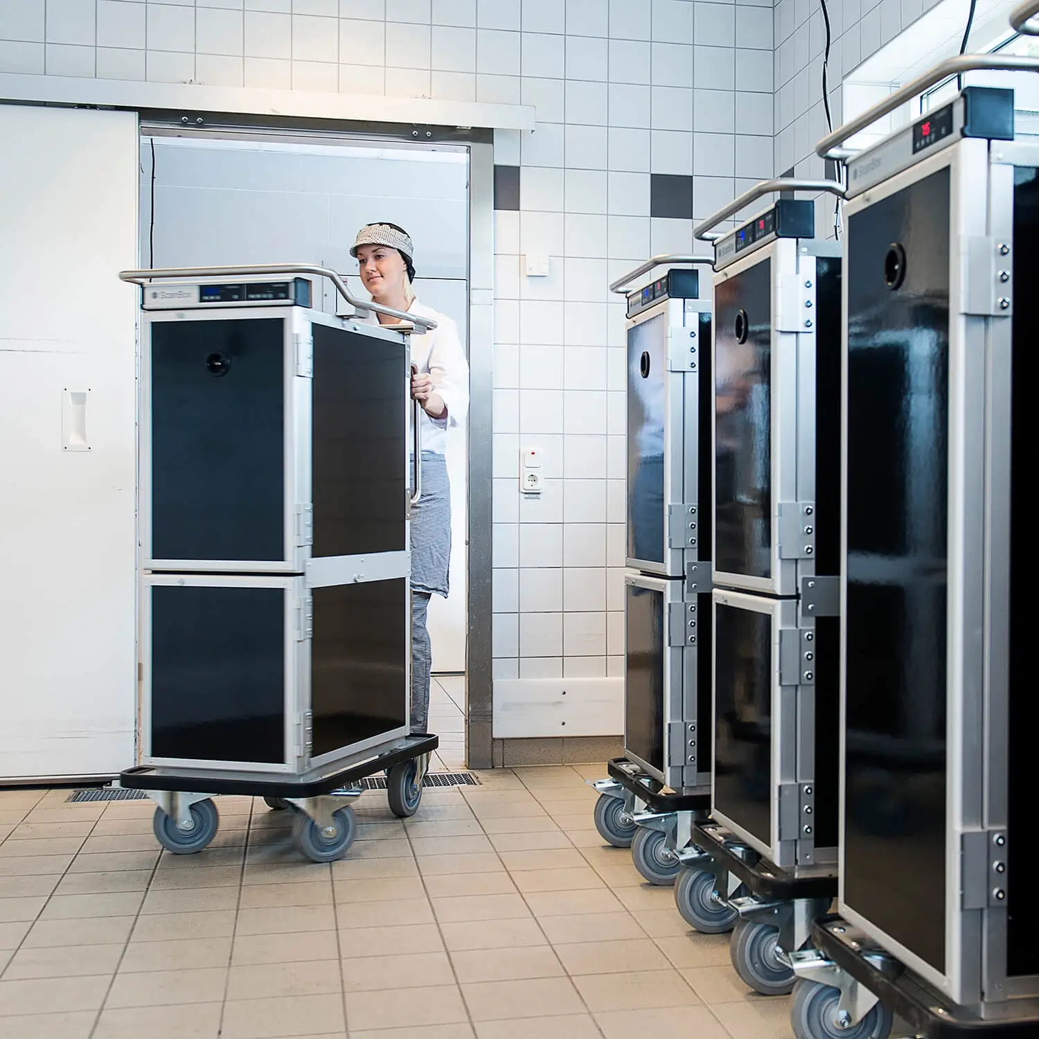 Scanbox-ruoankuljetusvaunu